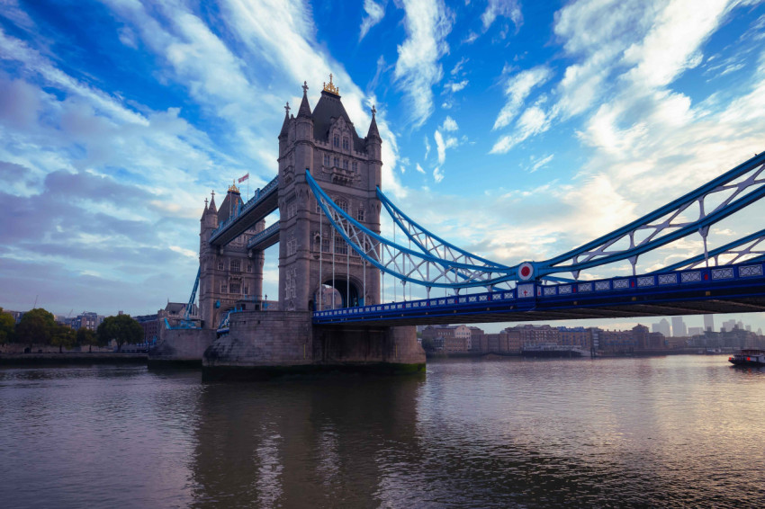 London Bridge Images