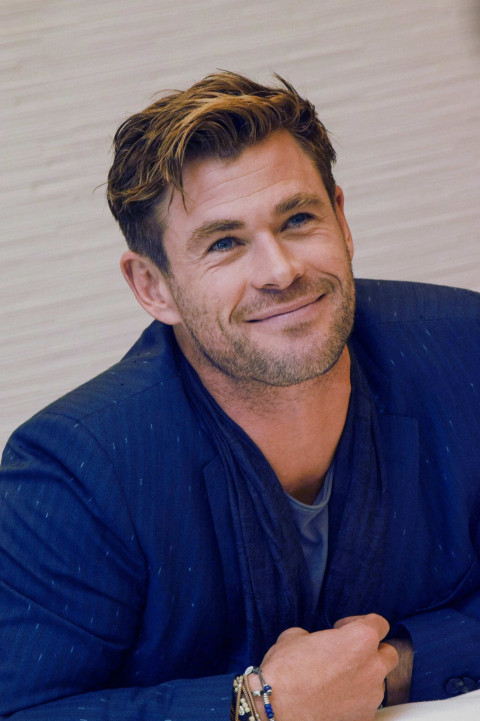 Chris Hemsworth Photos